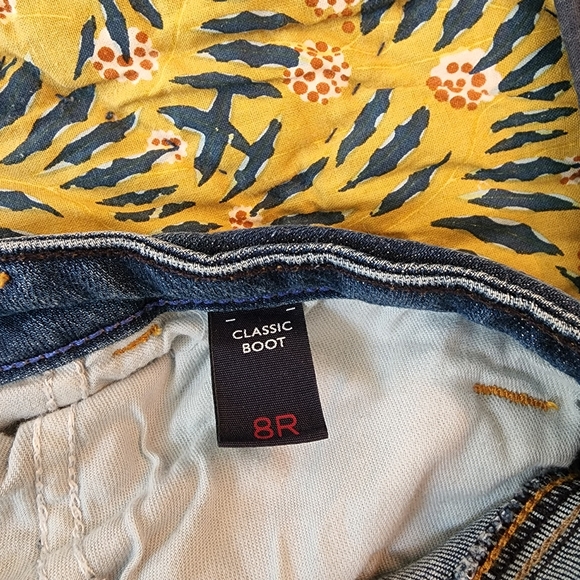 Tommy Hilfiger Jeans - Picture 6 of 11